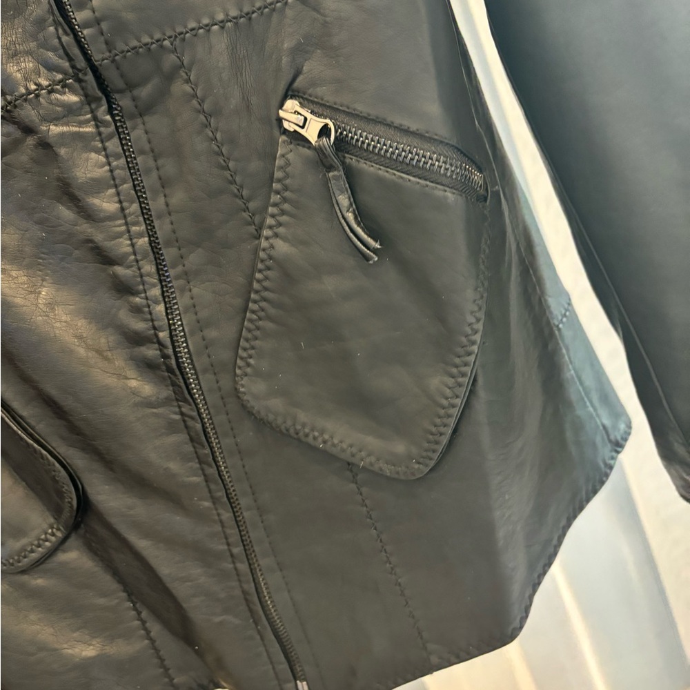 No label - Picture 3 of 13